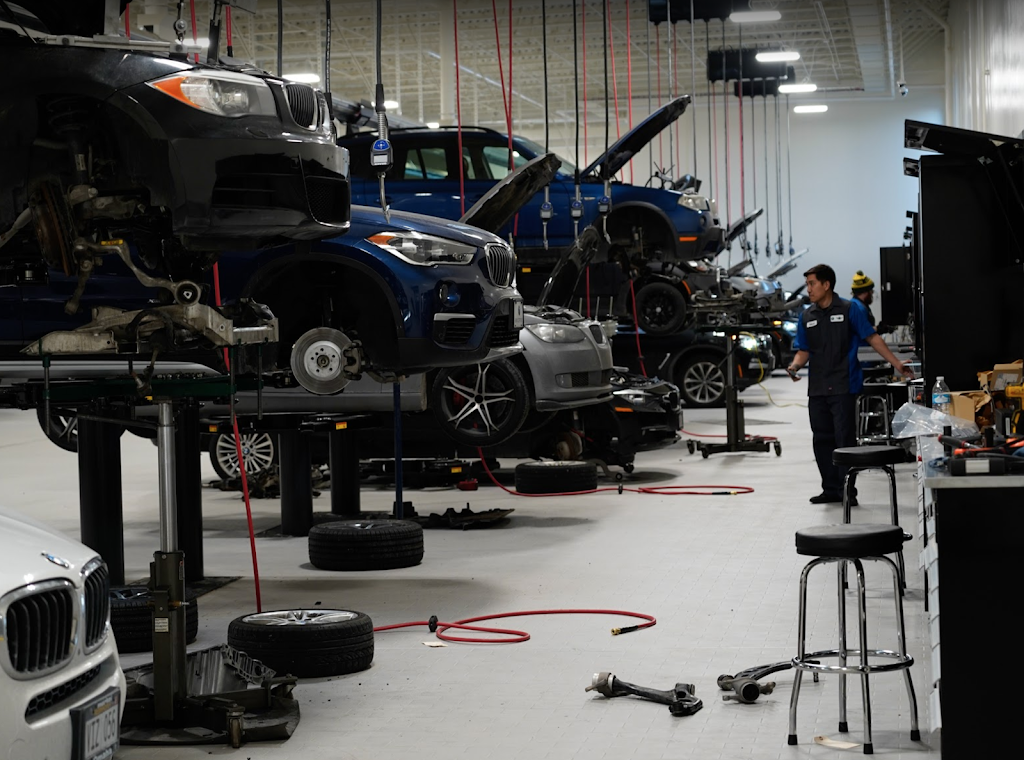 BMW of Omaha Service Department | 14800 Davenport St, Omaha, NE 68154, USA | Phone: (402) 393-9701