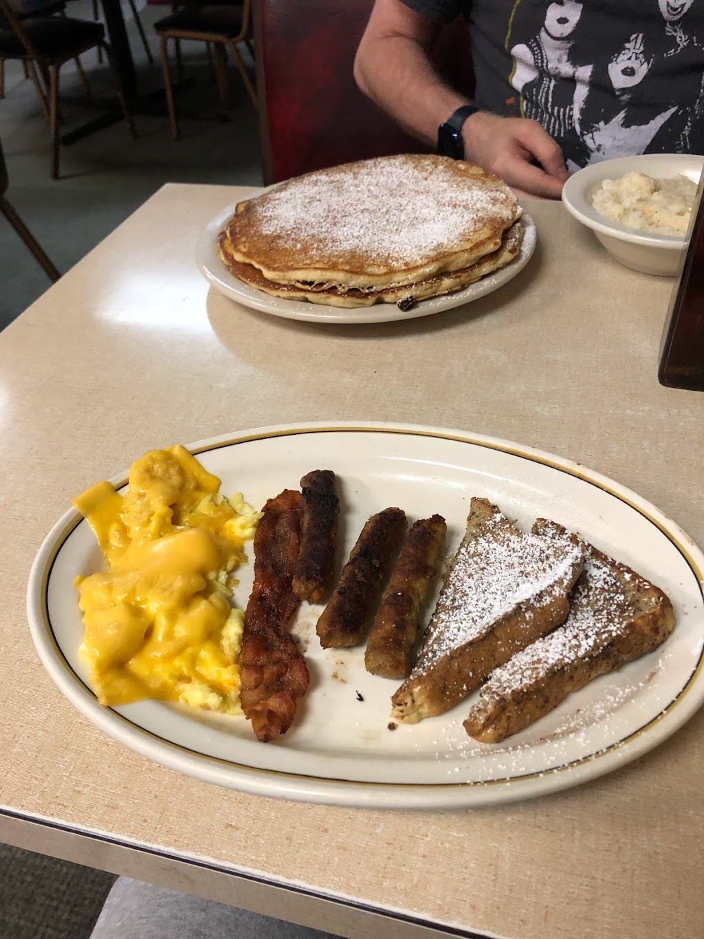 Daves Diner | 937 Wooster Rd W, Barberton, OH 44203, USA | Phone: (330) 706-9242