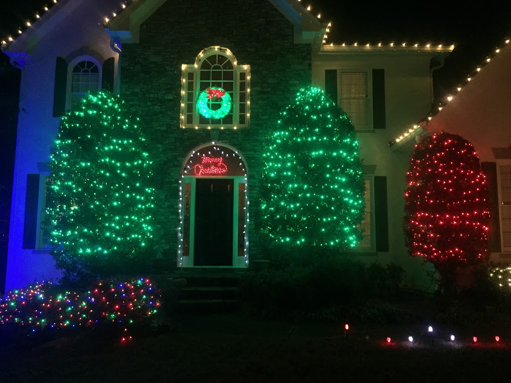 We Hang Christmas Lights Atlanta | 2378 Buford Hwy A, Duluth, GA 30097 | Phone: (678) 889-5082