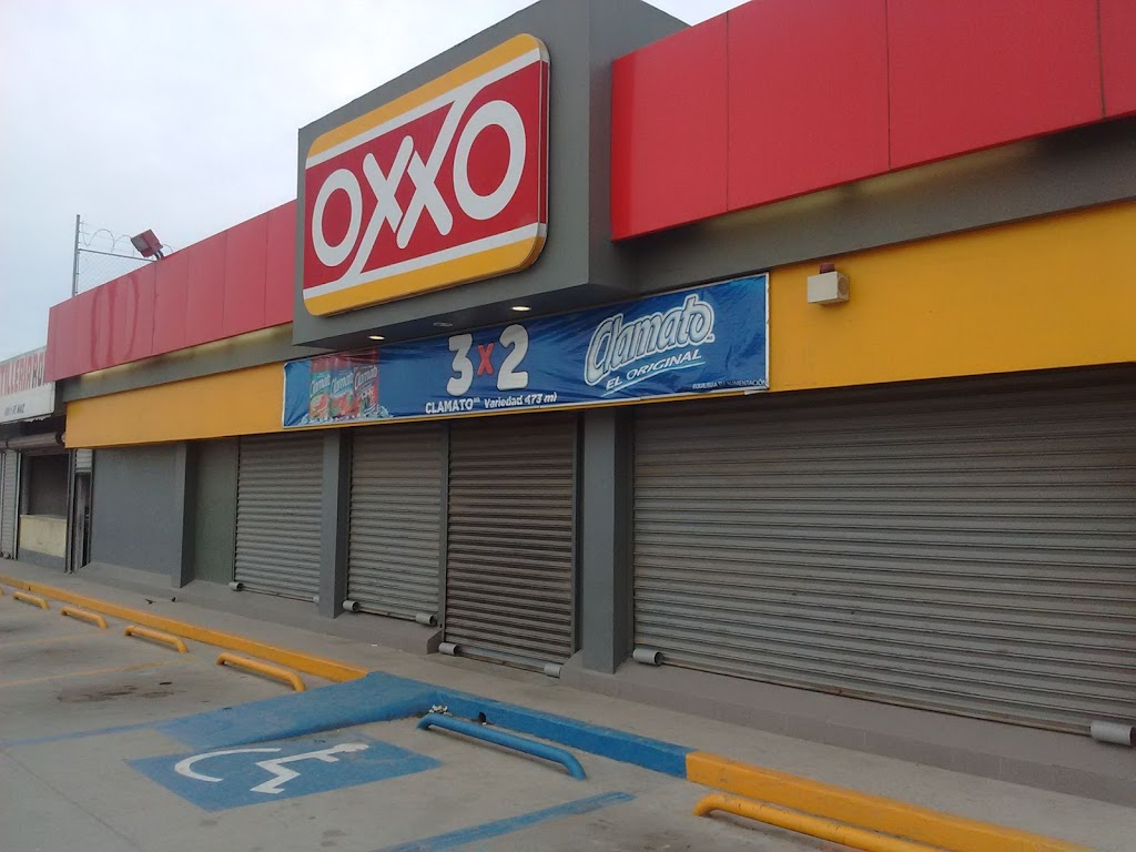 OXXO | Av.Valle De Rene S/N, Valle Dorado, Los Valles, 22170 Tijuana, B.C., Mexico | Phone: 81 8320 2020