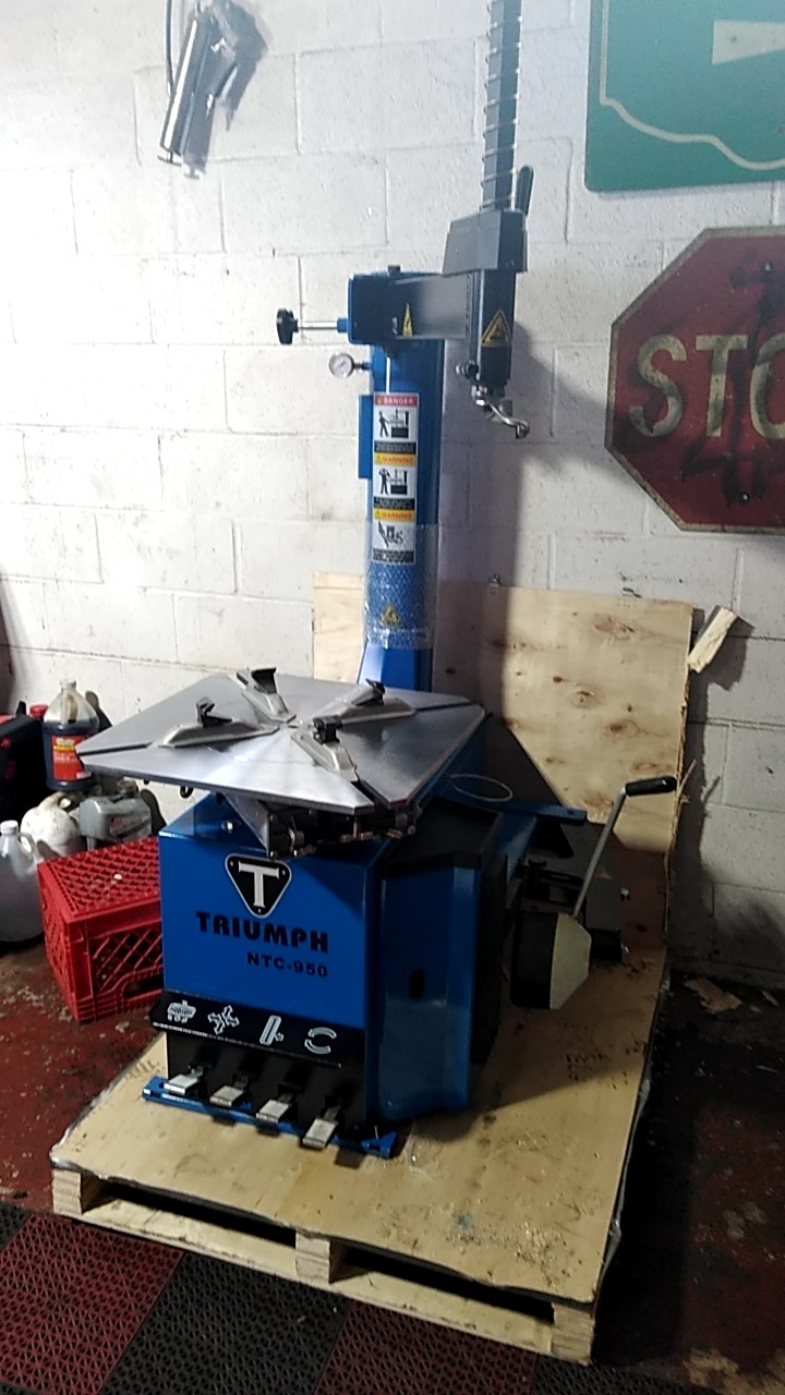 Jaimes Sons Tire Shop | 1886 E 28th St, Lorain, OH 44055, USA | Phone: (440) 787-0794