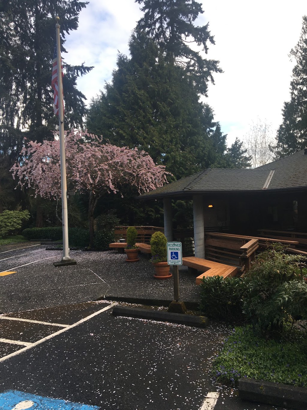 Yarrow Point Town Hall | 4030 95th Ave NE, Yarrow Point, WA 98004, USA | Phone: (425) 454-6994