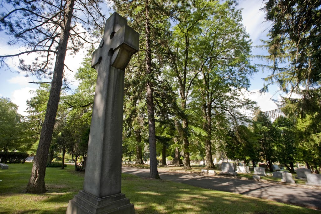 Sewickley Cemetery | 501 Hopkins St, Sewickley, PA 15143, USA | Phone: (412) 741-4409