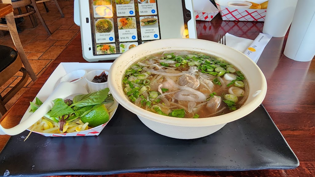 Pho Yum | 1558 Central Ave, Albany, NY 12205, USA | Phone: (518) 869-9866