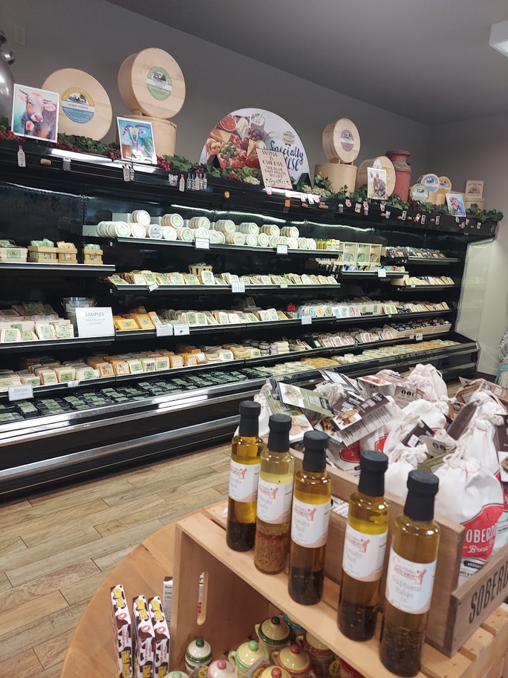 Carr Valley Cheese Store | 428 Wall St, Mazomanie, WI 53560, USA | Phone: (608) 401-1043