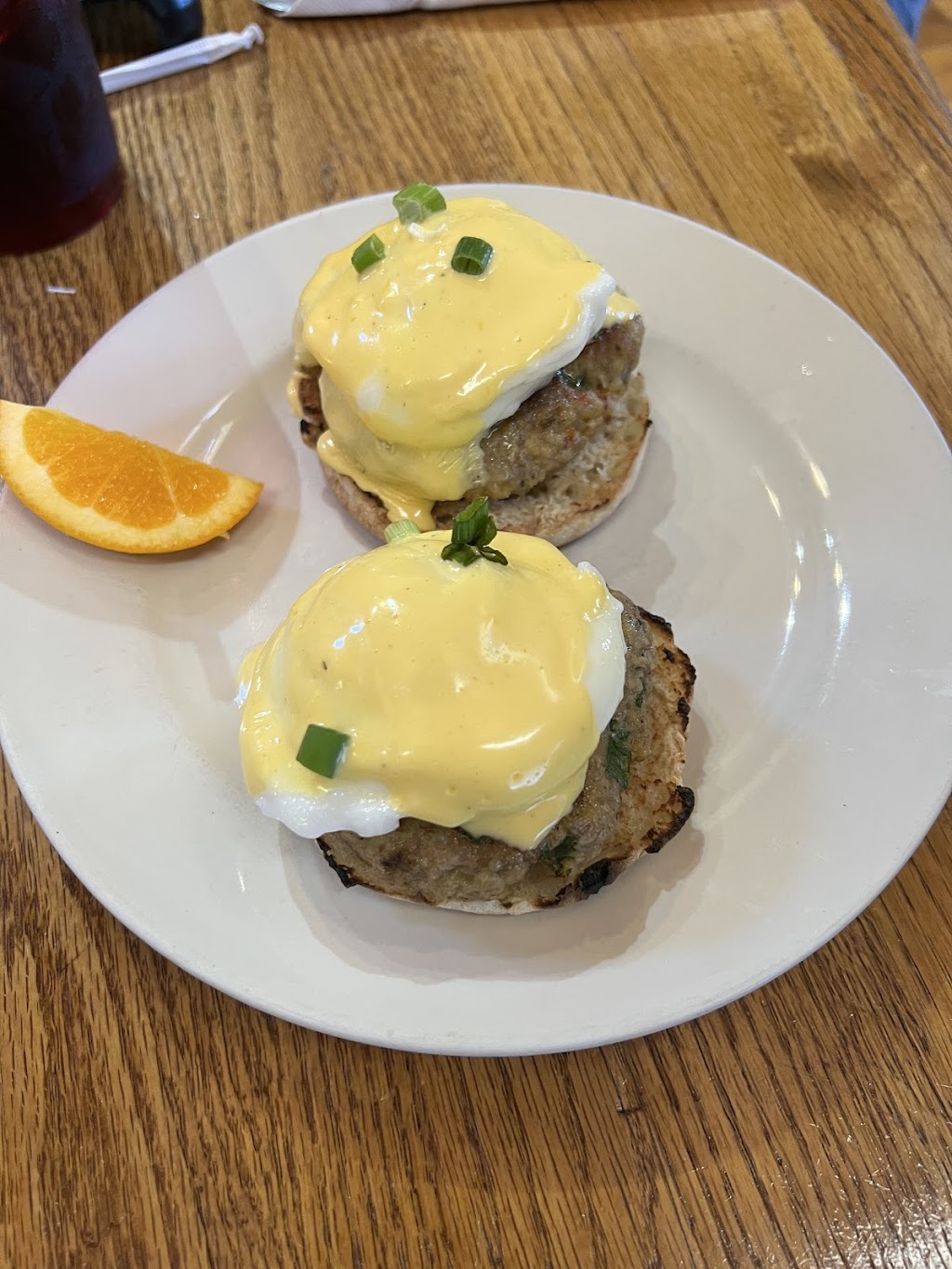Mandes Restaurant | 340 N Causeway Blvd, Mandeville, LA 70448 | Phone: (985) 626-9047