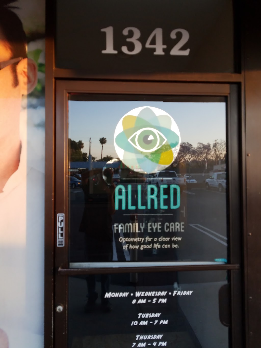 Allred Family Eye Care Optometry | 1601 E Chapman Ave, Fullerton, CA 92831, USA | Phone: (714) 526-5515