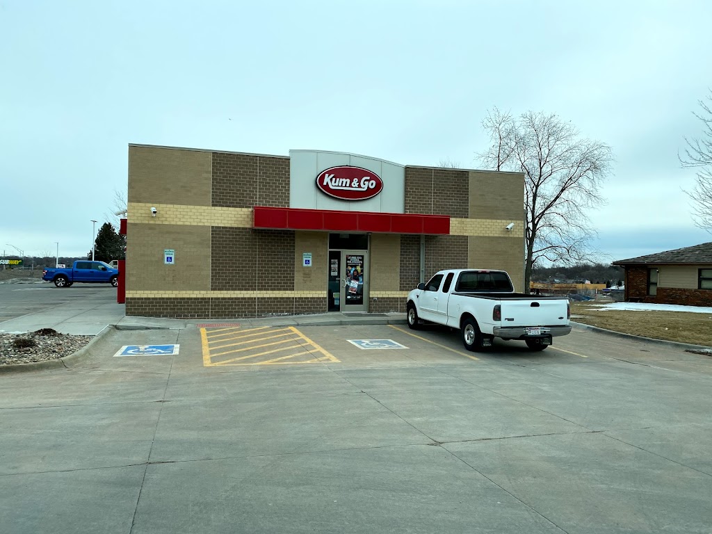 Kum & Go | 14353 Q St, Omaha, NE 68137, USA | Phone: (402) 827-7231