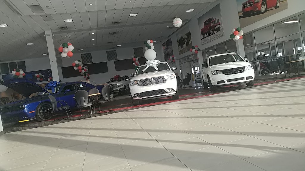 Glenbrook Dodge Chrysler Jeep | 100 W Coliseum Blvd, Fort Wayne, IN 46805, USA | Phone: (260) 579-4713