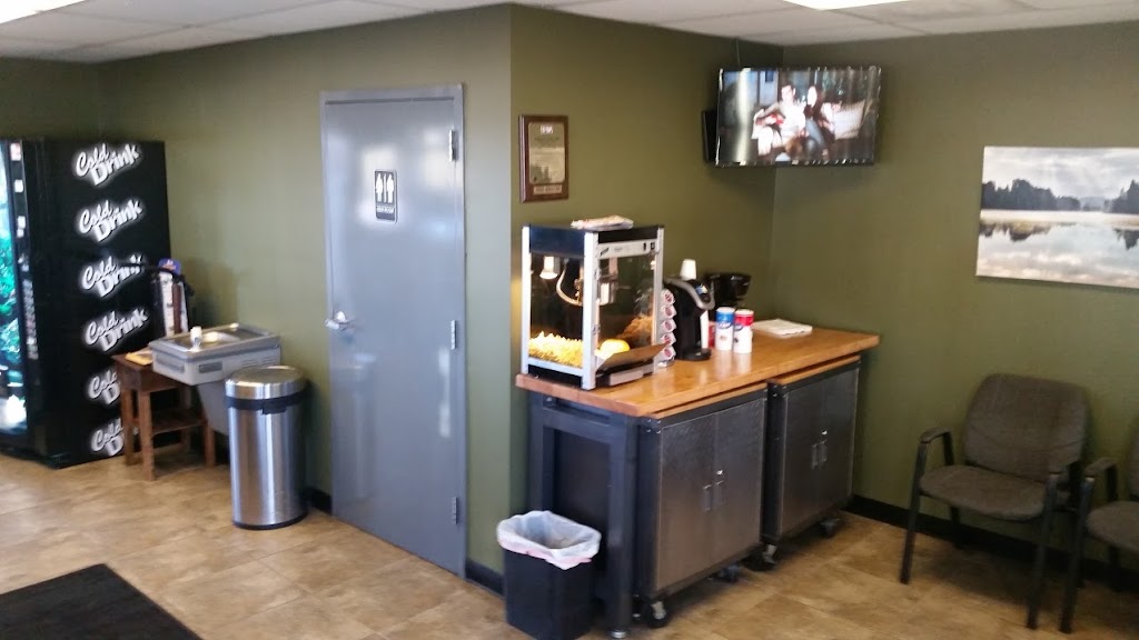 Strickland Brothers 10 Minute Oil Change | 19011 E Quincy Ave, Aurora, CO 80015, USA | Phone: (720) 870-3870