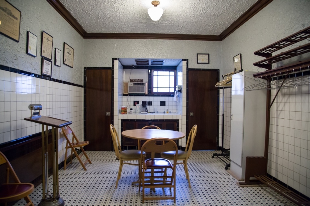 Spear-Mulqueeny Funeral Home | 312 Eagle St, Fairport Harbor, OH 44077, USA | Phone: (440) 357-7514