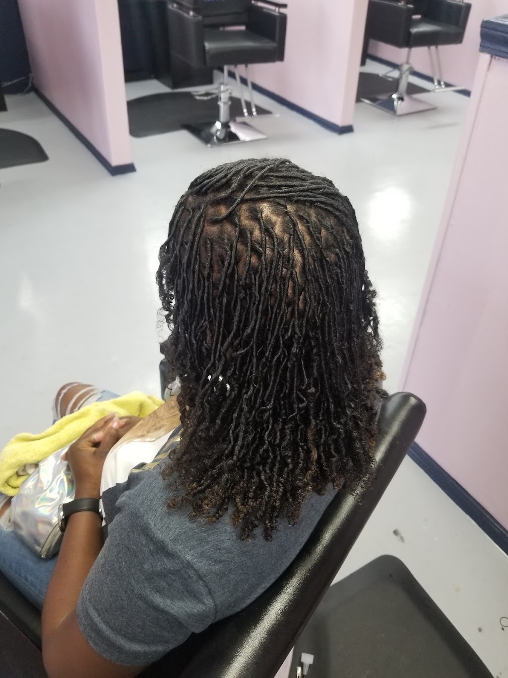 LocQueenz hair salon | 3657 Millbranch Rd, Memphis, TN 38116, USA | Phone: (901) 570-7816