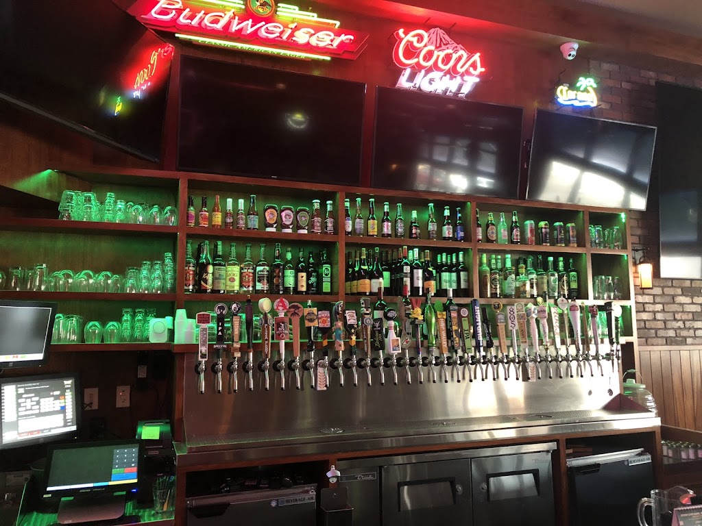 Quinns Pub & Grill | 200 Nieto Ave Suite A, Long Beach, CA 90803, USA | Phone: (562) 434-2606