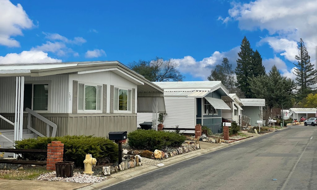 Lakeside Village Mobile Home Park | 410 Danielle Way, Folsom, CA 95630, USA | Phone: (916) 988-6614