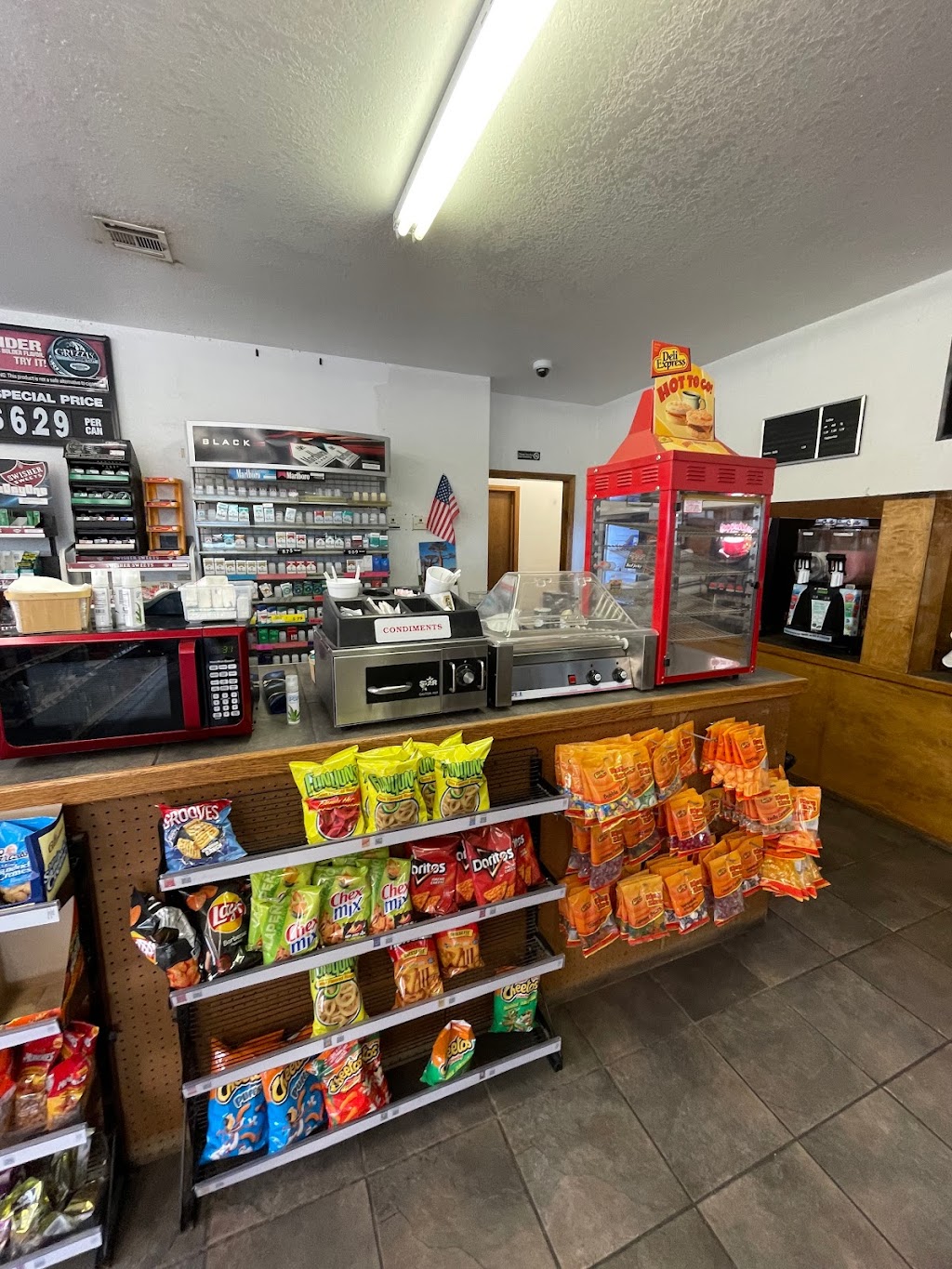 Shell | 102 Dewey Bartlett Rd, Henryetta, OK 74437, USA | Phone: (918) 652-3210