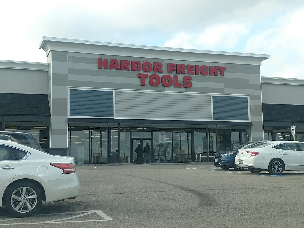 Harbor Freight Tools | 287 Washington St #6, South Attleboro, MA 02703, USA | Phone: (508) 761-7891