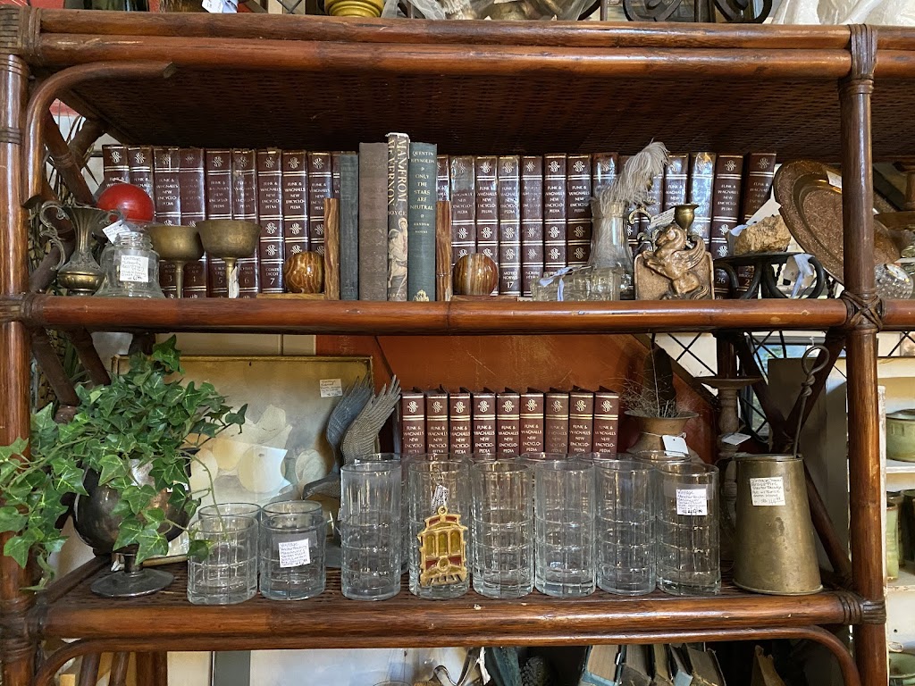 Rescued Relics | 411 River Rd, Wimberley, TX 78676, USA | Phone: (512) 558-2789