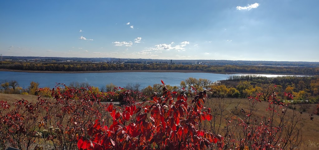 Prairie Bluff Conservation Area | 10092 Indigo Dr, Eden Prairie, MN 55347, USA | Phone: (952) 949-8300