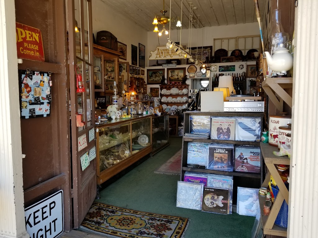 Primrose Lane Antiques | 182 S C St, Virginia City, NV 89440, USA | Phone: (775) 847-0775