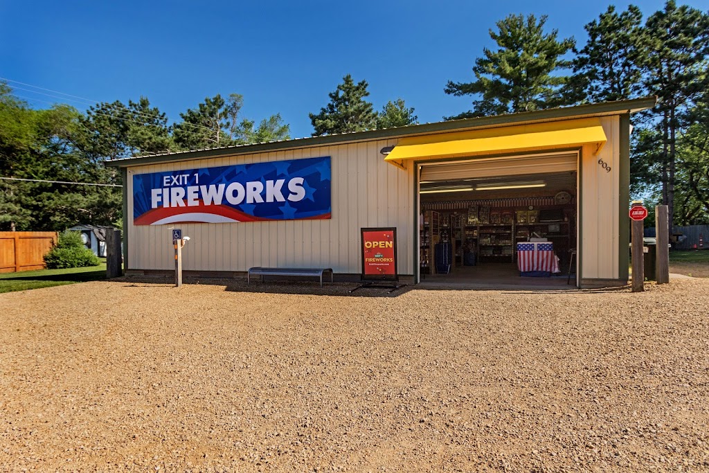 Exit 1 Fireworks | 609 Sommers St N, Hudson, WI 54016 | Phone: (715) 441-2401