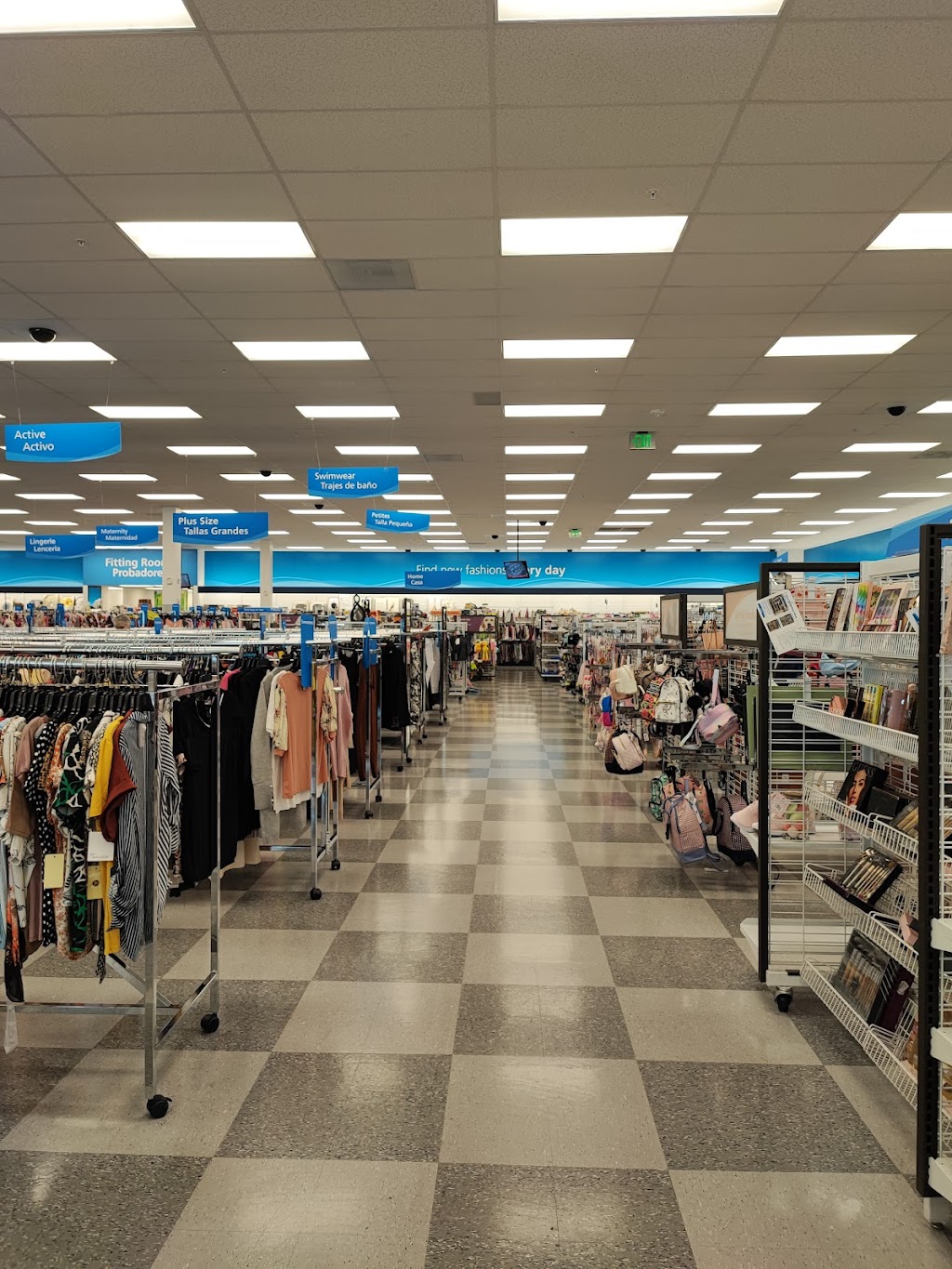 Ross Dress for Less | 161 E Foothill Blvd, Upland, CA 91786, USA | Phone: (909) 920-0033