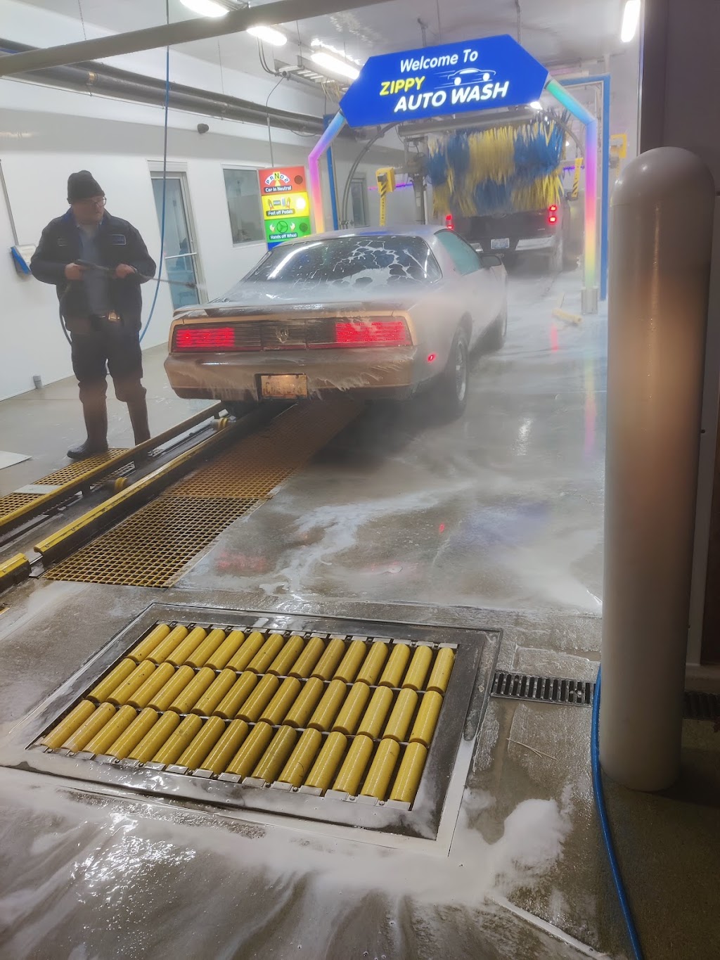 Zippy Auto Wash | 1200 E Michigan Ave, Saline, MI 48176, USA | Phone: (734) 316-2338