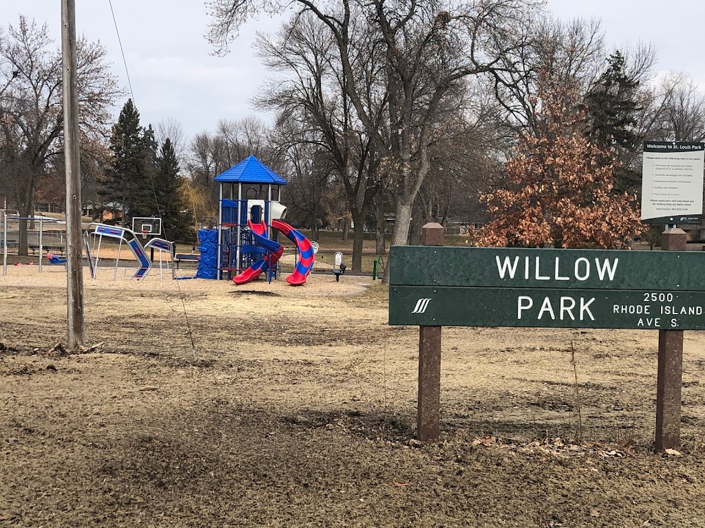 Willow Park | 2500 Rhode Island Ave S, St Louis Park, MN 55426, USA | Phone: (952) 924-2500