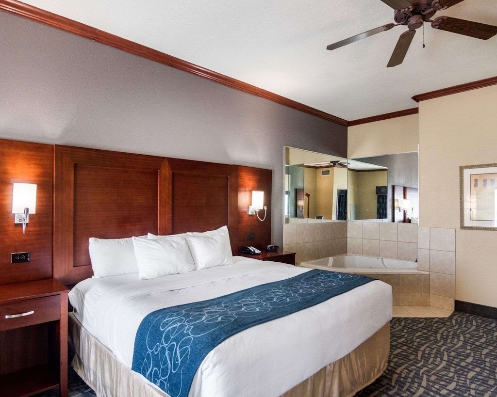 Comfort Suites Gainesville | 1715 I-35, Gainesville, TX 76240, USA | Phone: (940) 580-2191