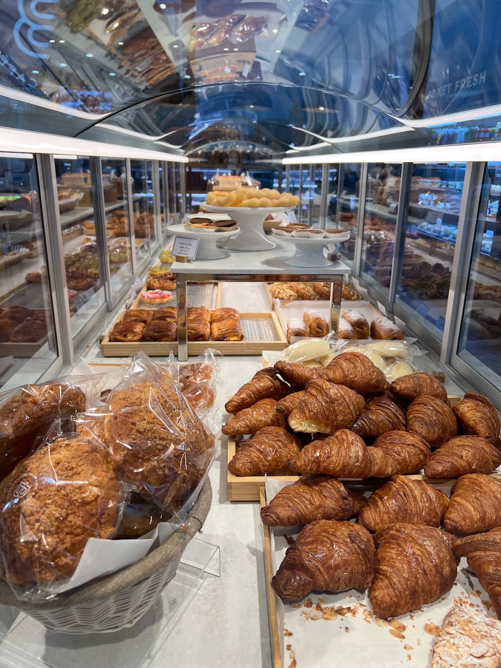 Paris Baguette | 2311 US-206 A, Montgomery, NJ 08502, USA | Phone: (908) 428-0804