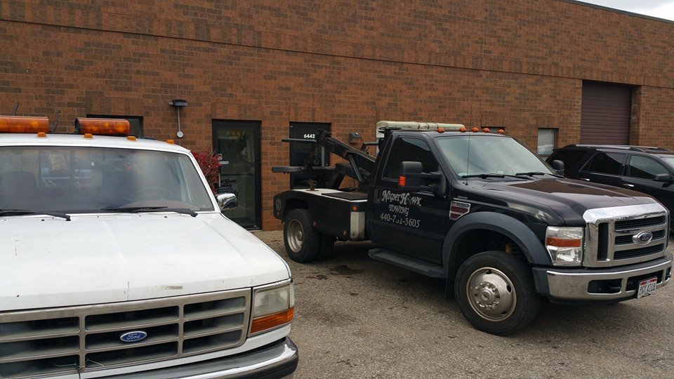 NightHawk Towing | 6442 Metro Ct e, Bedford Heights, OH 44146, USA | Phone: (440) 781-5605