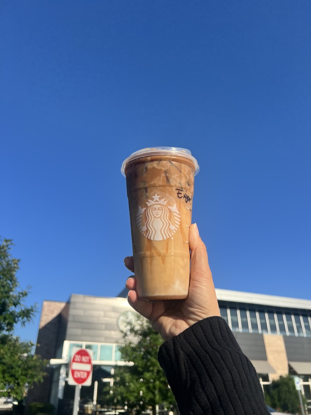 Starbucks | 820 N Milwaukee Ave, Buffalo Grove, IL 60089, USA | Phone: (847) 715-8268