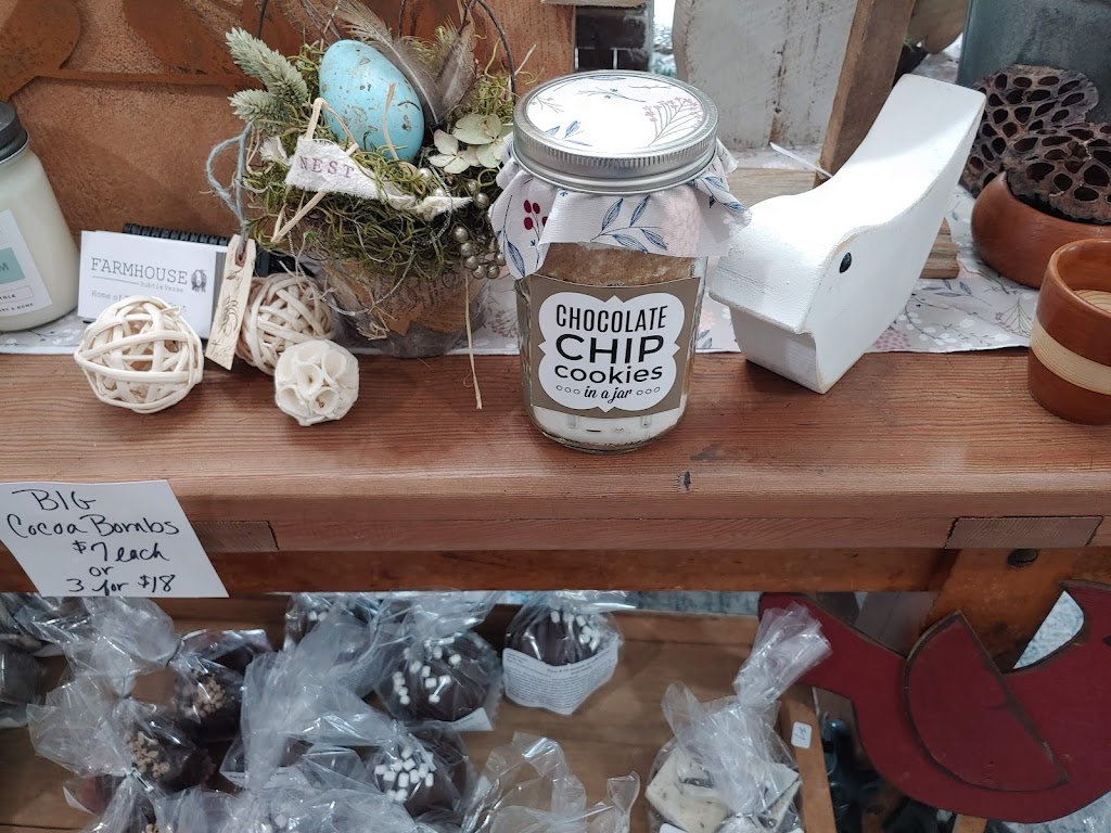 Farmhouse Subtle Verse | 2800 S. St, OH-100, Tiffin, OH 44883, USA | Phone: (317) 432-2527