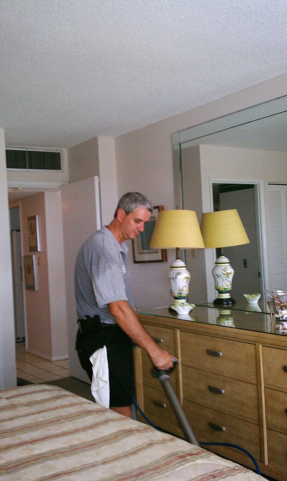 Cross Carpet Cleaning | 6222 Canary St, Sarasota, FL 34241, USA | Phone: (941) 957-0343