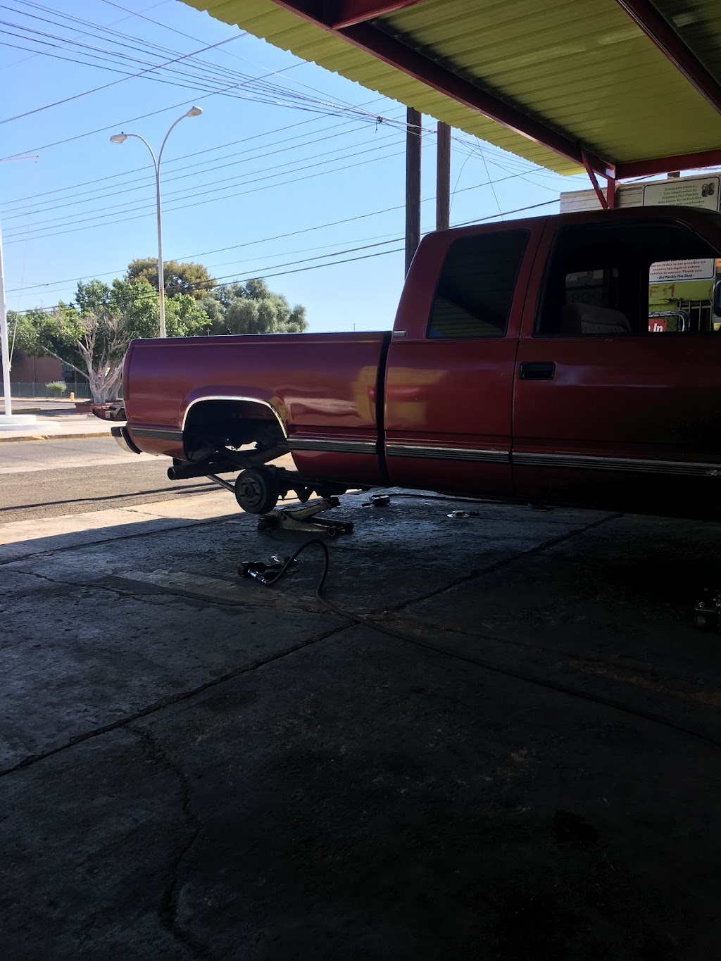 Del Pueblo Tire Shop | 8446 S Avenida del Yaqui, Guadalupe, AZ 85283, USA | Phone: (480) 831-0908