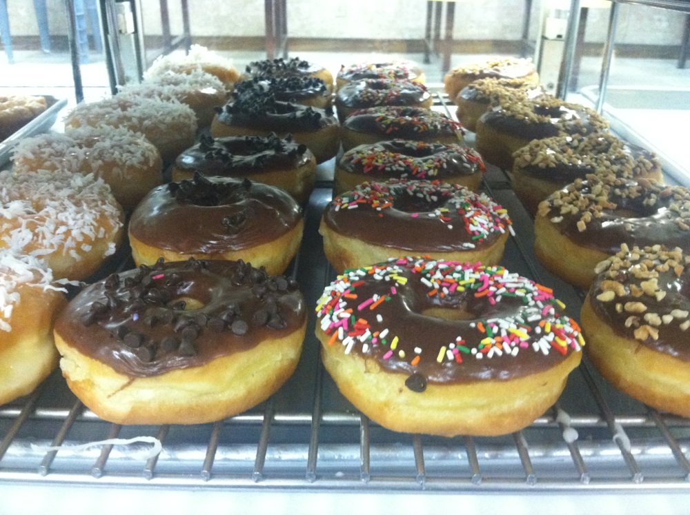 Donut Factory | 803 S Mountain Ave, Ontario, CA 91762, USA | Phone: (909) 988-8188