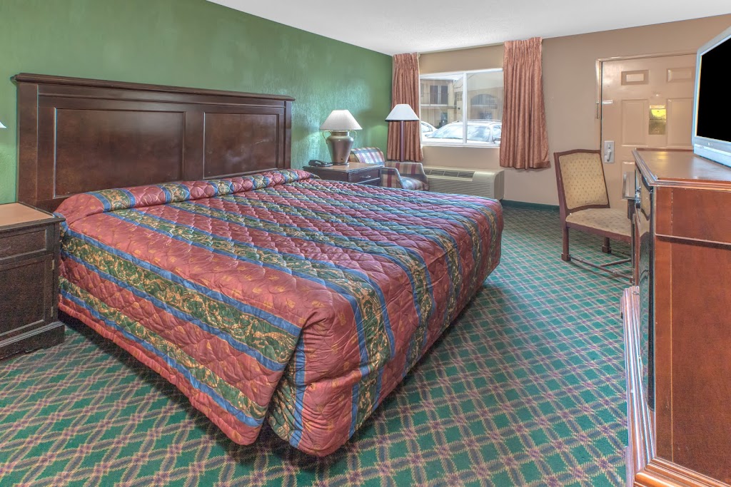 Knights Inn Forest Hill | 5253 SE Loop 820, Fort Worth, TX 76119, USA | Phone: (817) 563-5300