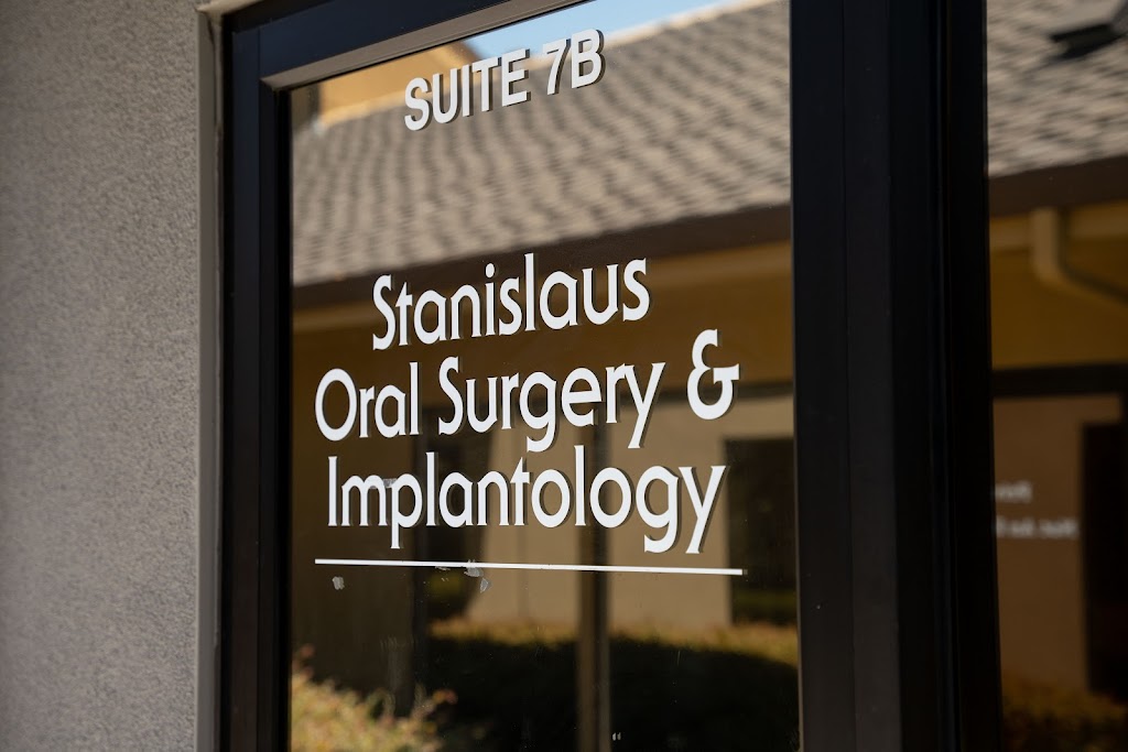 Stanislaus Oral Surgery & Implantology | 1130 Coffee Rd suite 7-b, Modesto, CA 95355, USA | Phone: (209) 846-9393