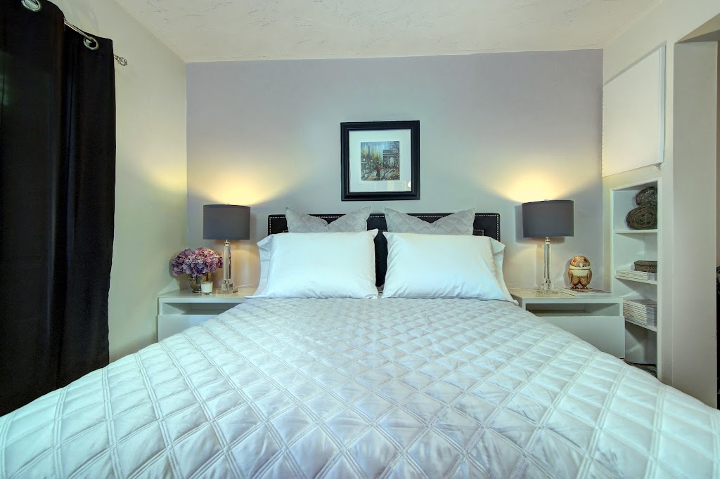 Shakespeare Cottage | 29 Shakespeare Ave, Niagara-on-the-Lake, ON L0S 1J0, Canada | Phone: (905) 357-8838 Shakespeare Cottage | 29 Shakespeare Ave, Niagara-on-the-Lake, ON L0S 1J0, Canada | Phone: (905) 357-8838