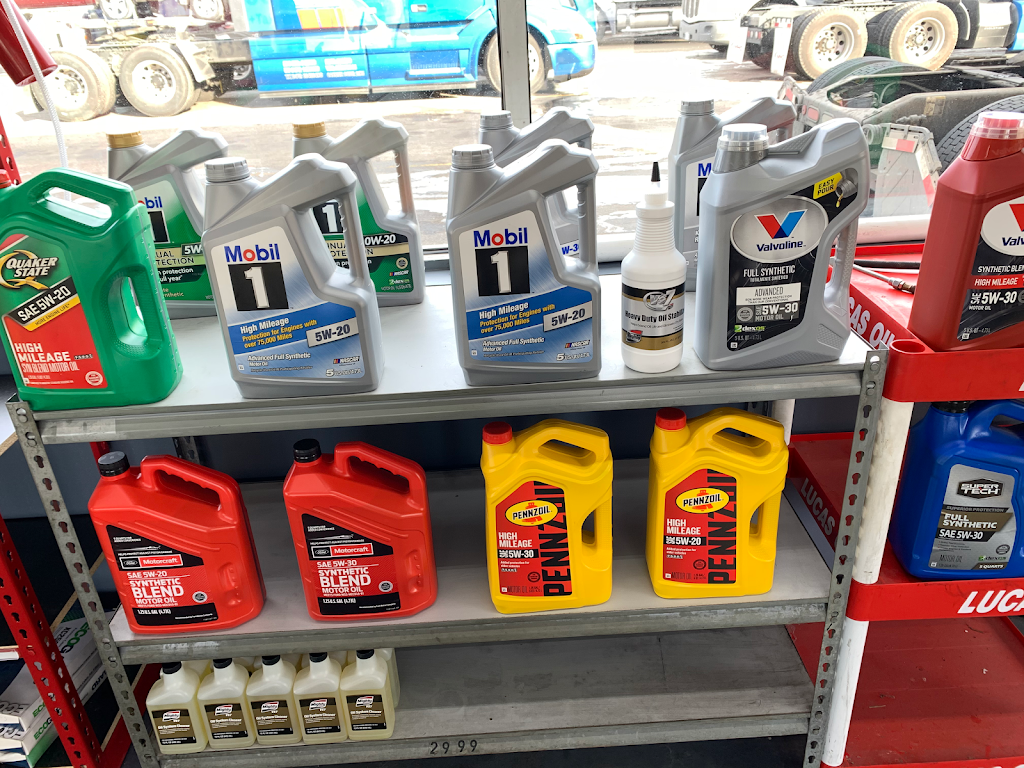 mound quick lube | 27708 Mound Rd, Warren, MI 48092, USA | Phone: (586) 393-1021