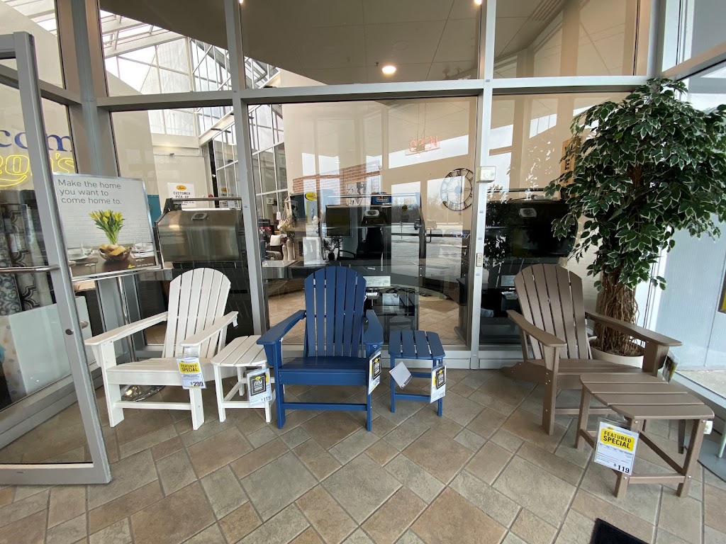 Leons Furniture | 700 Division Rd, Windsor, ON N8X 0A7, Canada | Phone: (519) 969-7403