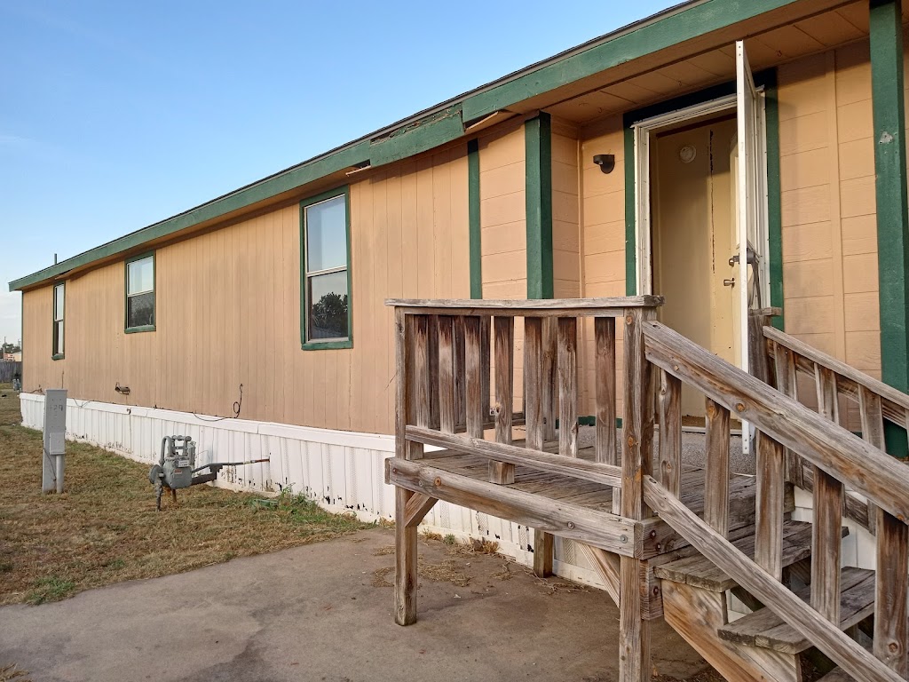Cedar Ridge Manufactured Housing Community | 5135 S Hydraulic Ave, Wichita, KS 67216 | Phone: (844) 967-4832