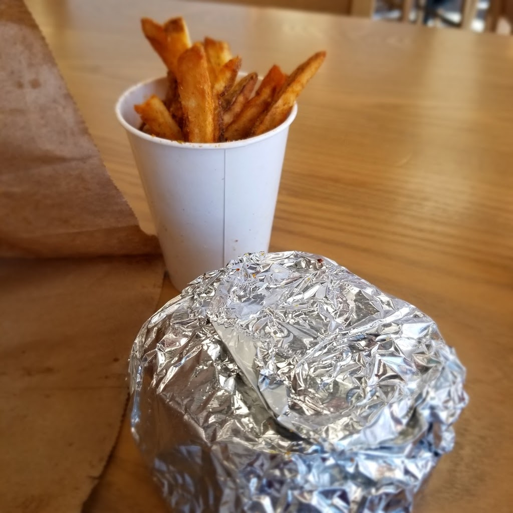 Five Guys | 585 Brookwood Village, Birmingham, AL 35209, USA | Phone: (205) 414-8459