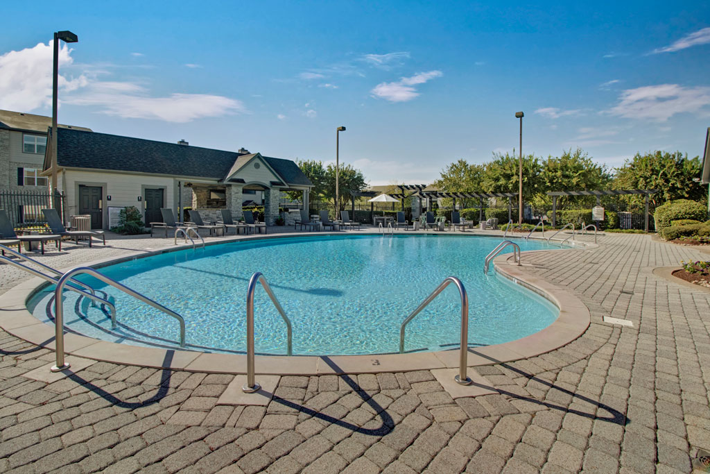 Stoneridge Farms at the Hunt Club Apartments | 2325 Nashville Pike, Gallatin, TN 37066, USA | Phone: (615) 451-7057