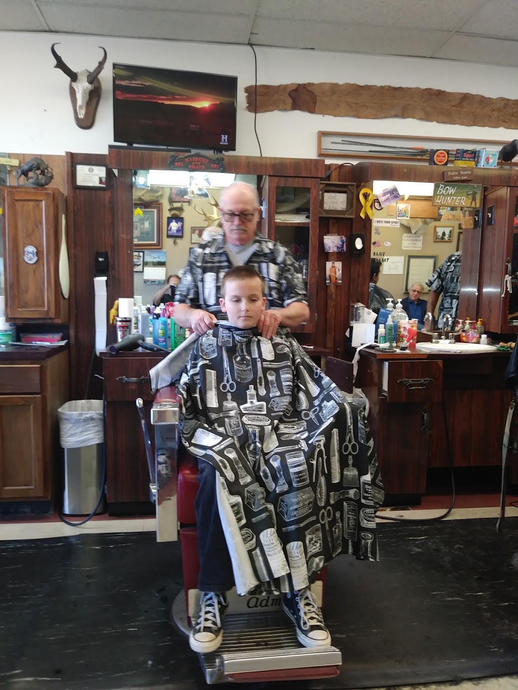 Euless North Barber Shop | 103 W Harwood Rd, Euless, TX 76039, USA | Phone: (817) 805-2358