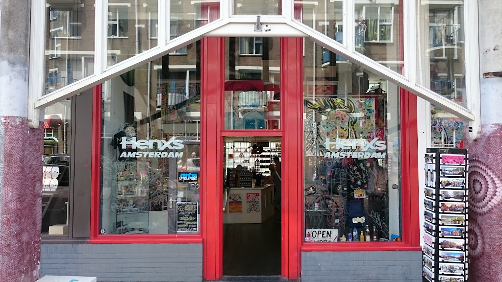 Henxs - Montana Shop Amsterdam | Sint Antoniesbreestraat 138, 1011 HB Amsterdam, Netherlands | Phone: 06 31094886