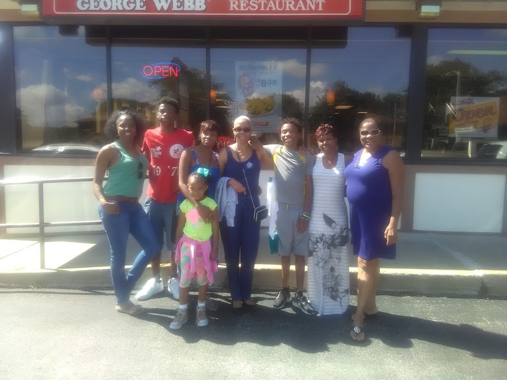 George Webb Restaurant | 12201 W North Ave, Wauwatosa, WI 53226, USA | Phone: (414) 774-4377