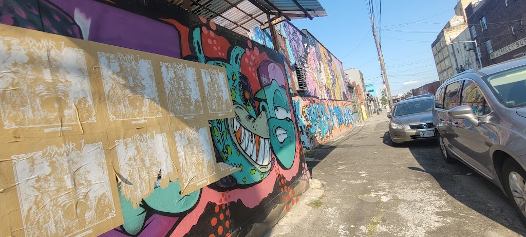 Danbro Studios | 260 Meserole St, Brooklyn, NY 11206, USA | Phone: (718) 273-9379