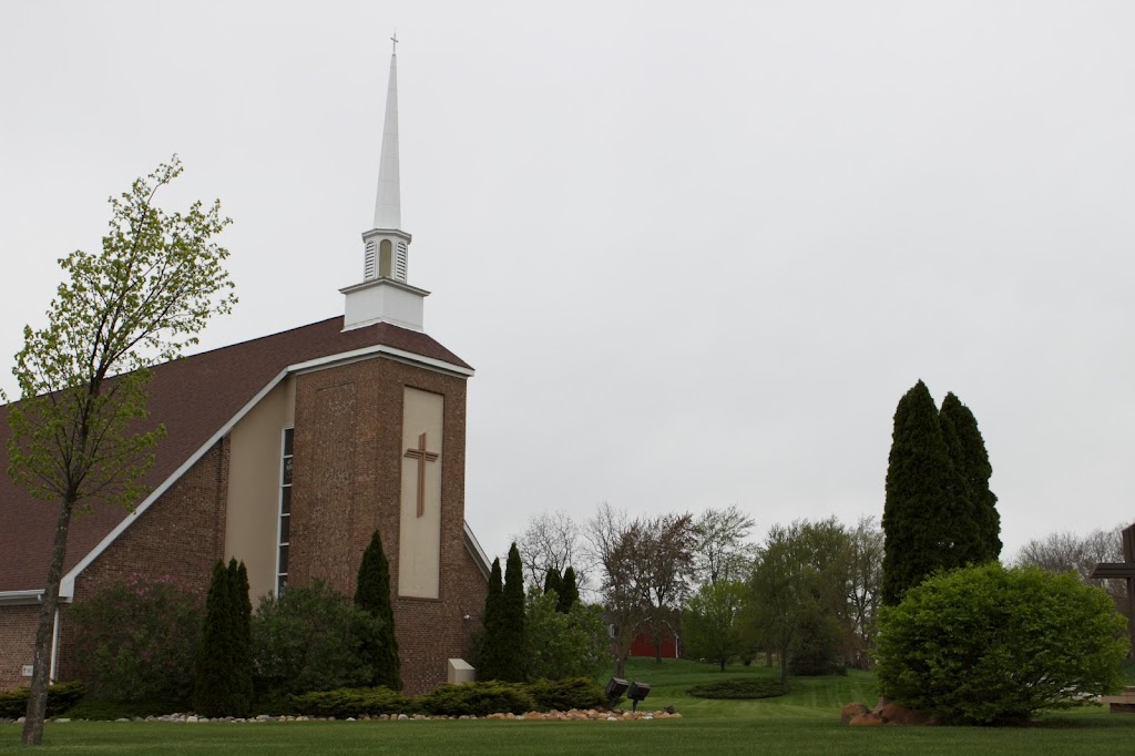 Lutheran Church of the Lakes | 8800 N Rollin Hwy, Addison, MI 49220, USA | Phone: (517) 547-4261