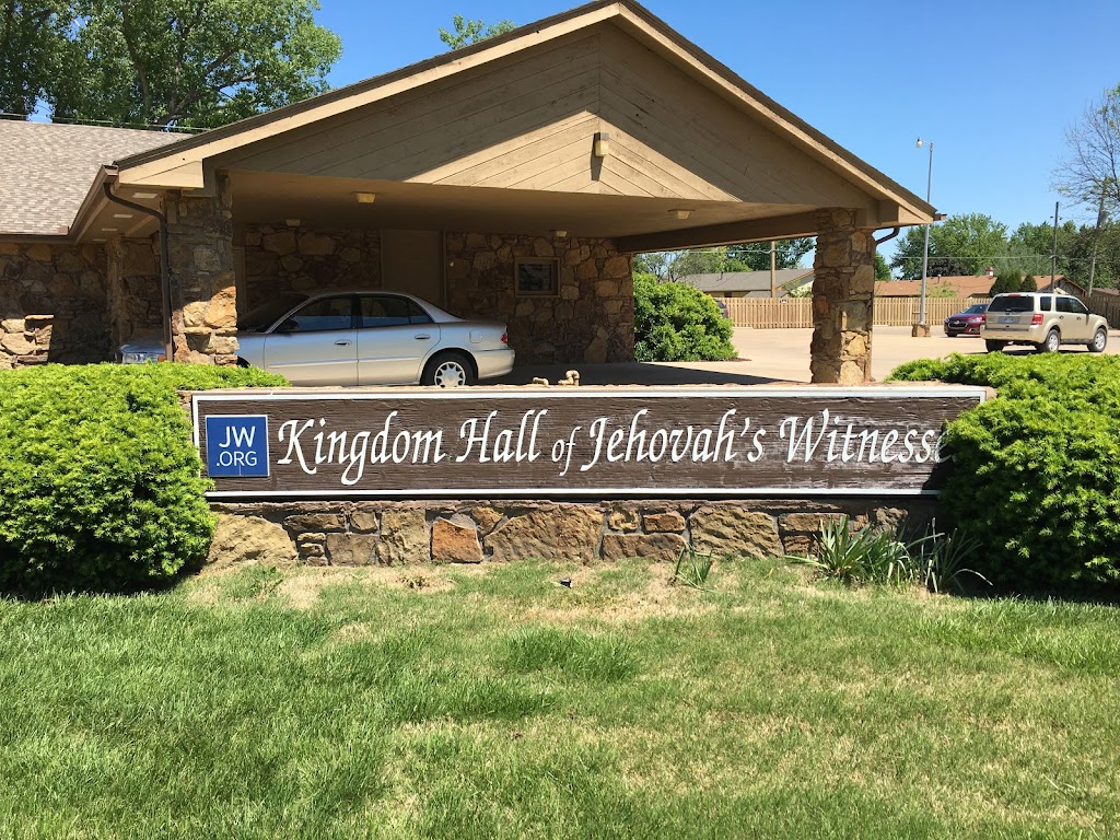 Kingdom Hall of Jehovahs Witnesses | 3304 N Severance St, Hutchinson, KS 67502, USA | Phone: (620) 662-1351