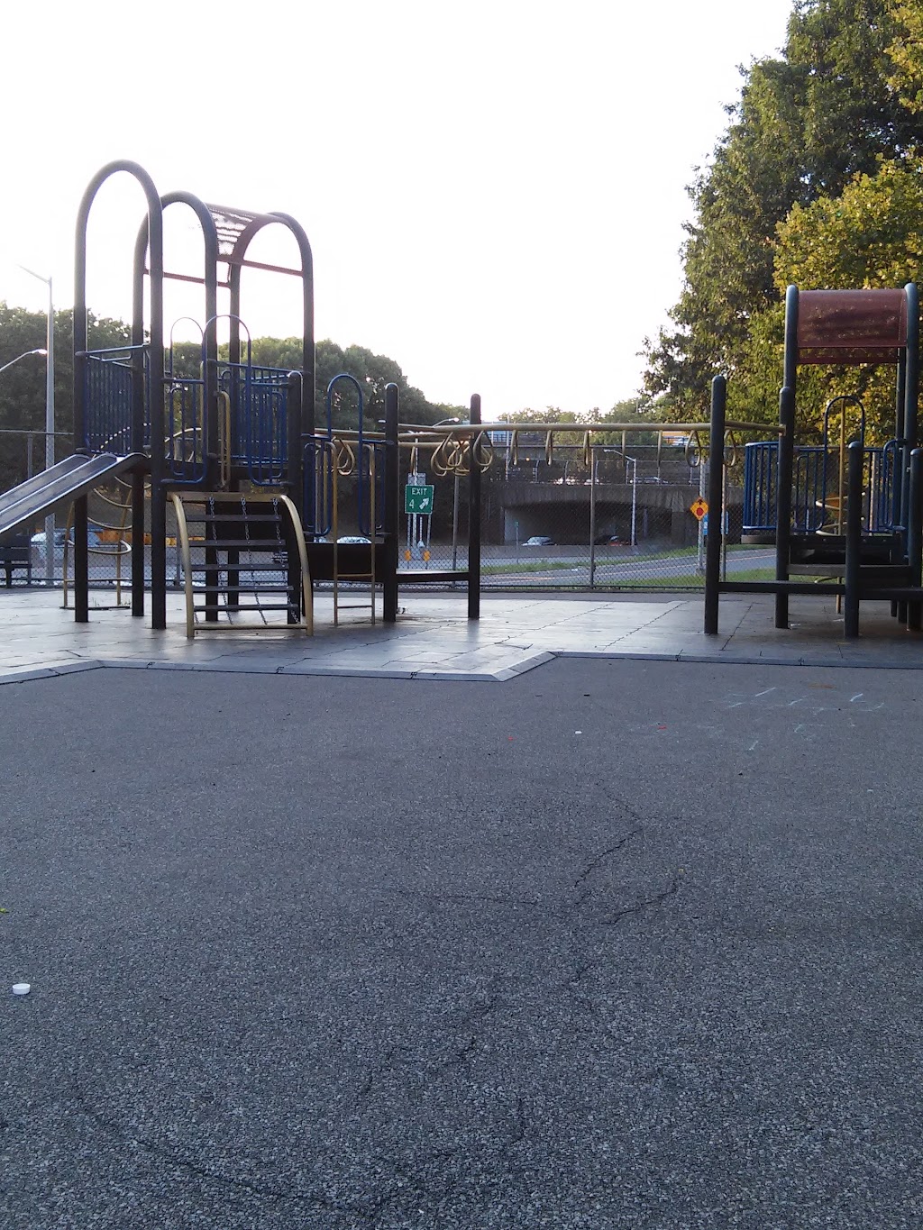 Metcalf Playground | 1409 Fteley Ave, Bronx, NY 10472, USA | Phone: (212) 639-9675